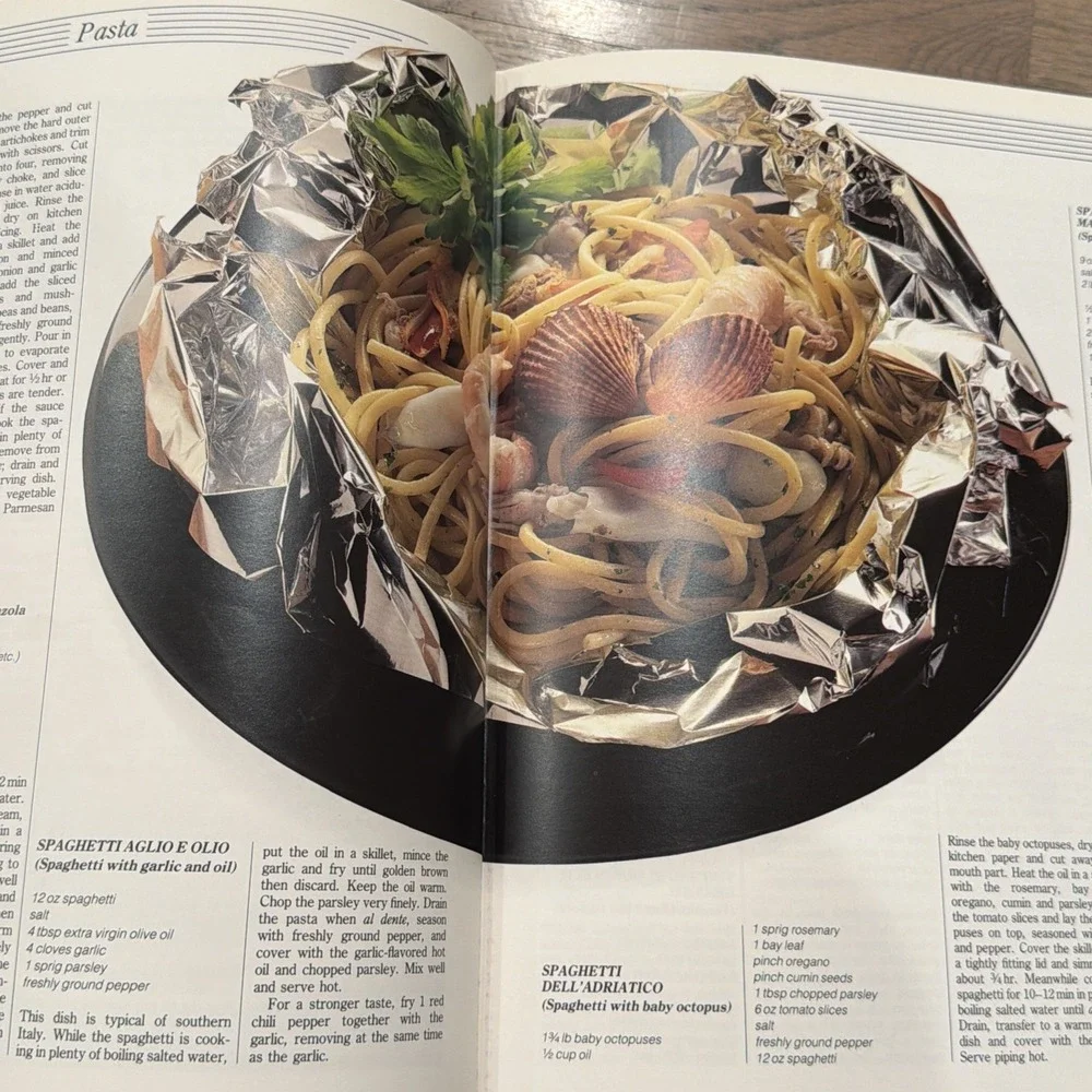 The‎ Great Italian Cookbook Hardcover Dust Jacket 1987